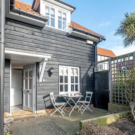 1 Sanctuary Court - Aldeburgh Coastal Cottages 소펜네스 외부 사진